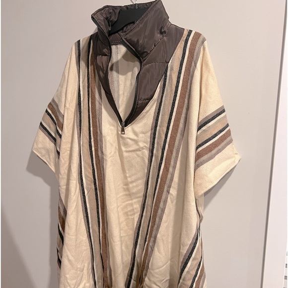 New Steve Madden Women's Striped Puffcho Tan)sweater, top, cold weather, shirt - Picture 7 of 7